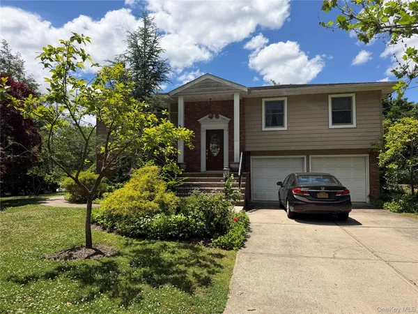$829,000 | 35 Mitchell Avenue, East Northport, NY 11731