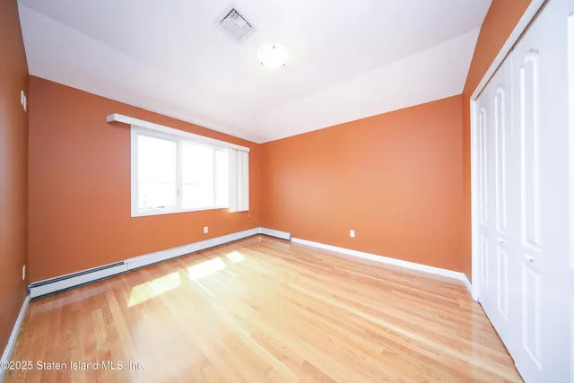 $1,100,000 | 5775 Hylan Boulevard | Prince's Bay