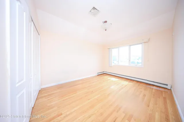 $1,100,000 | 5775 Hylan Boulevard | Prince's Bay