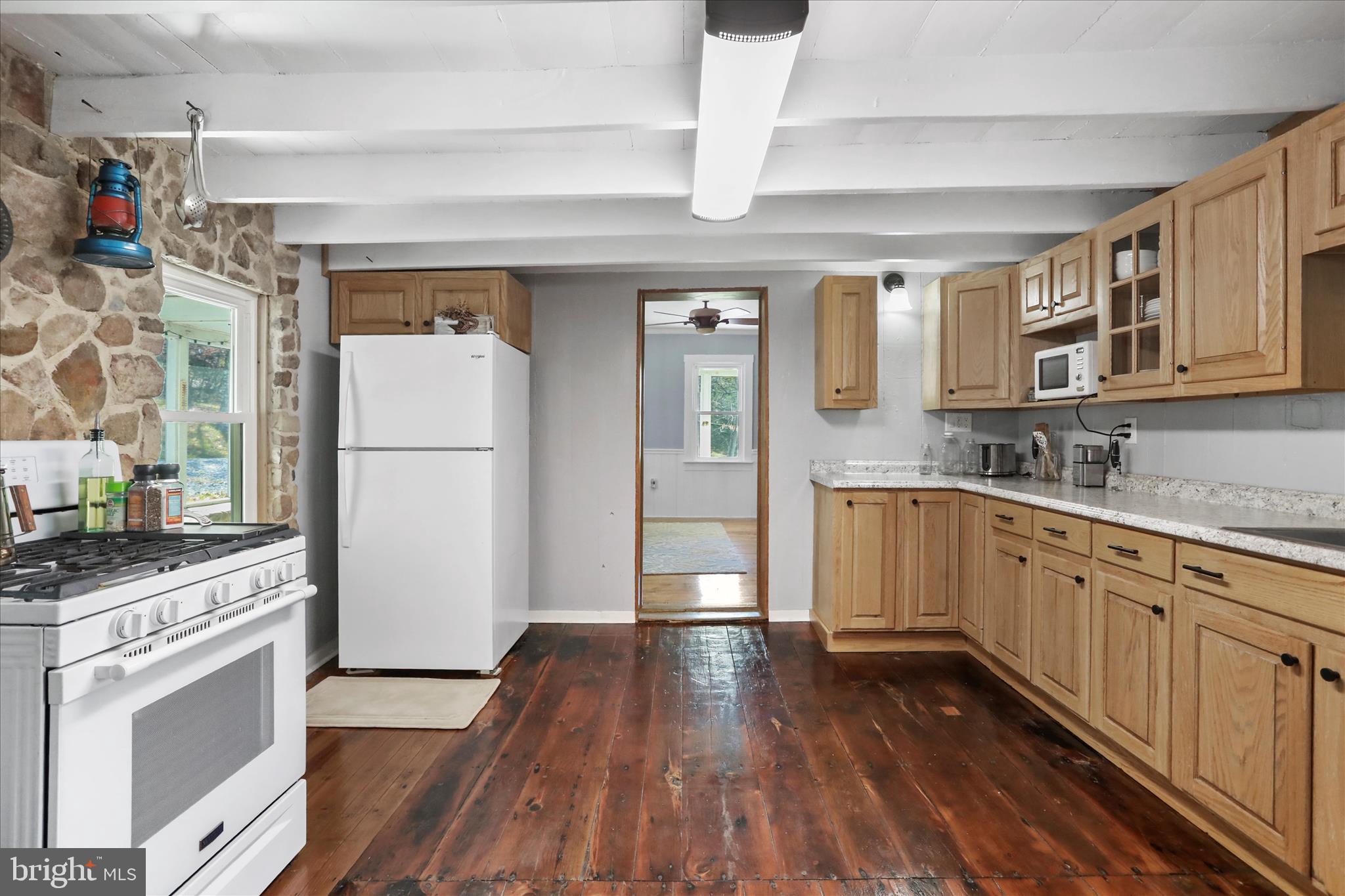 799 Stephens Lane Fort Valley, VA 22652 - Photo 12 of 40 Gallery Image 12