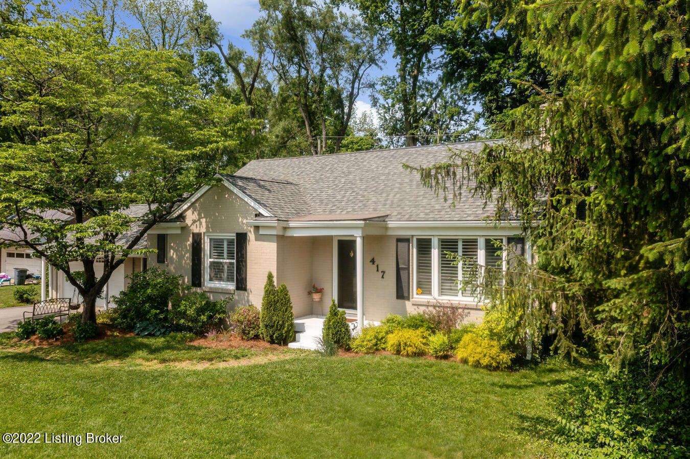 417 Highfield Road Louisville, KY 40207 - Photo 2 of 57 2