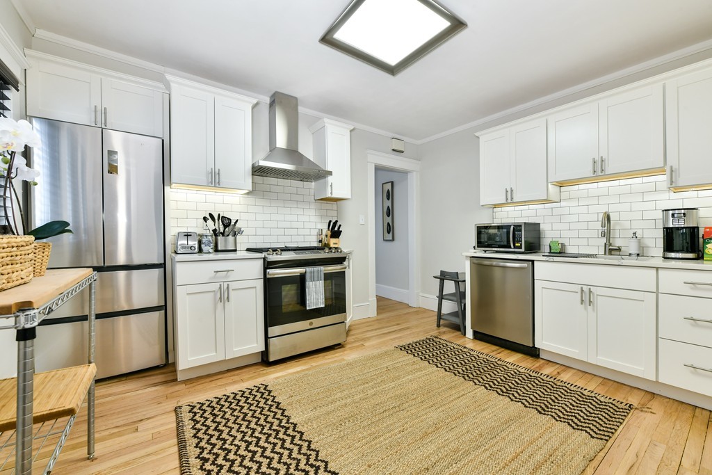 35 Nevada Street, Unit 2 Winthrop, MA 02152 - Photo 2 of 21