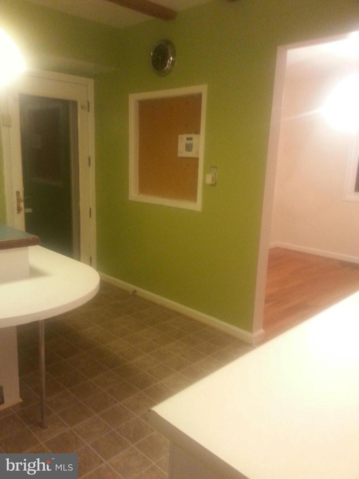 14221 Chesterfield Road Rockville, MD 20853 - Photo 2 of 8 Interior (General)