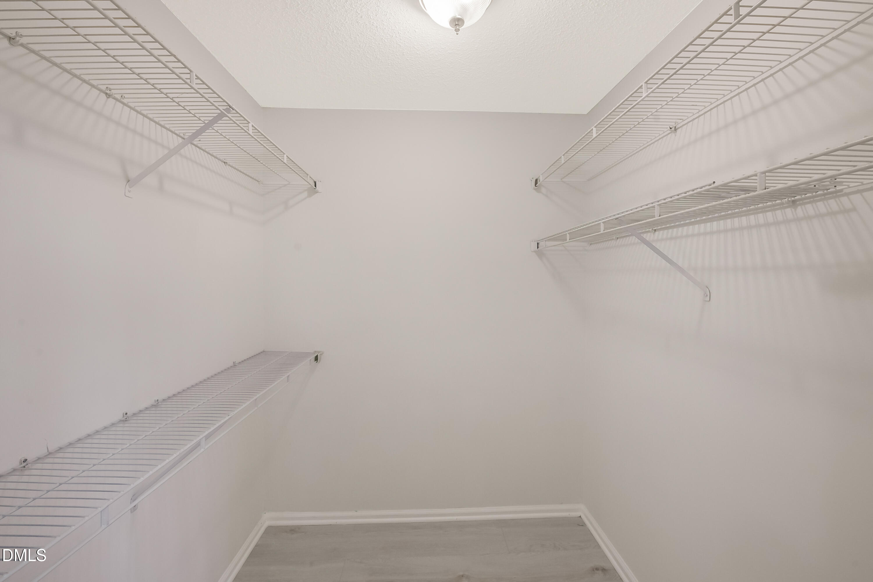 91 Violet Lane Coats, NC 27521 - Photo 11 of 23 91 Violet Ln_www.scalaphotograph.com-18