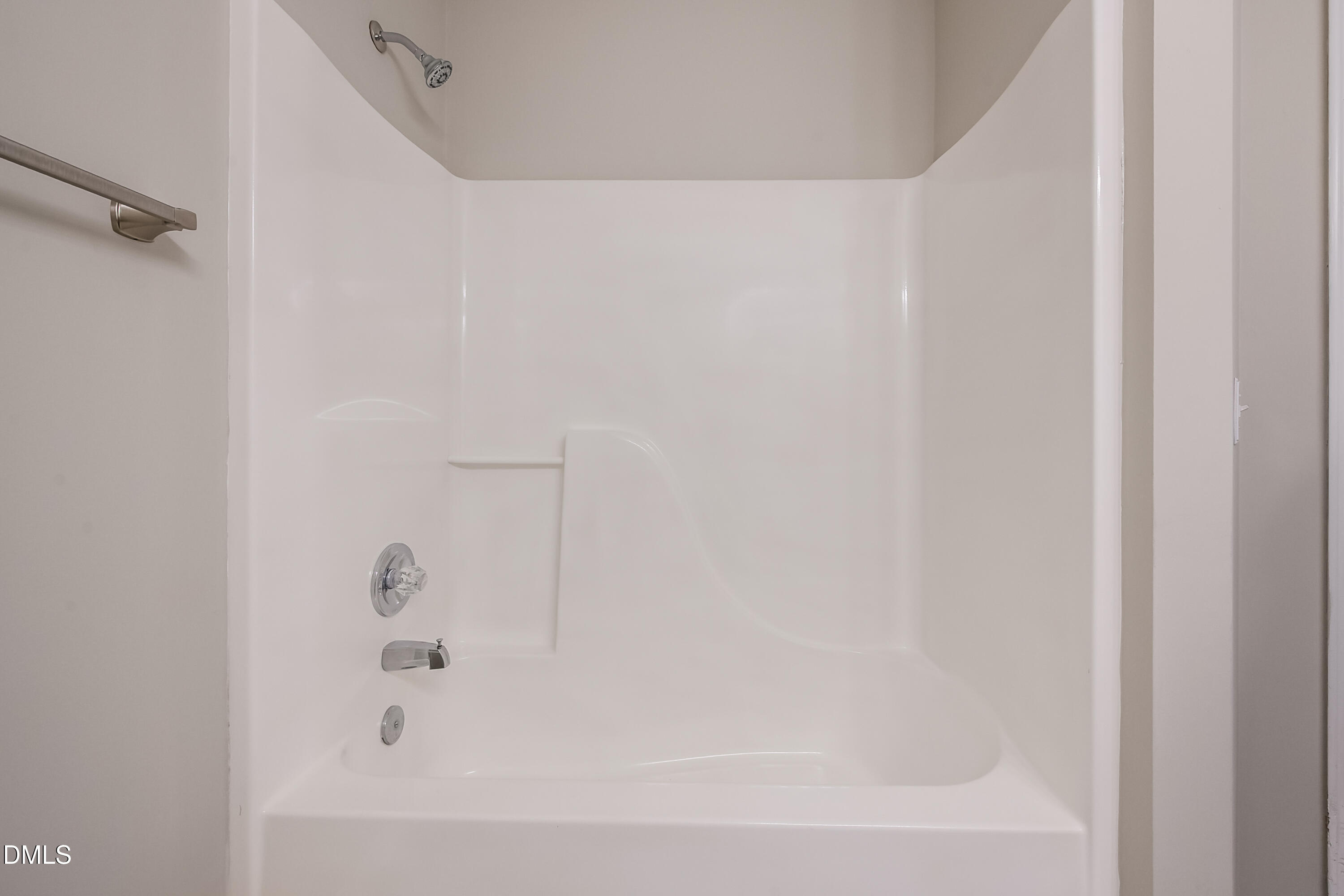 91 Violet Lane Coats, NC 27521 - Photo 17 of 23 91 Violet Ln_www.scalaphotograph.com-24