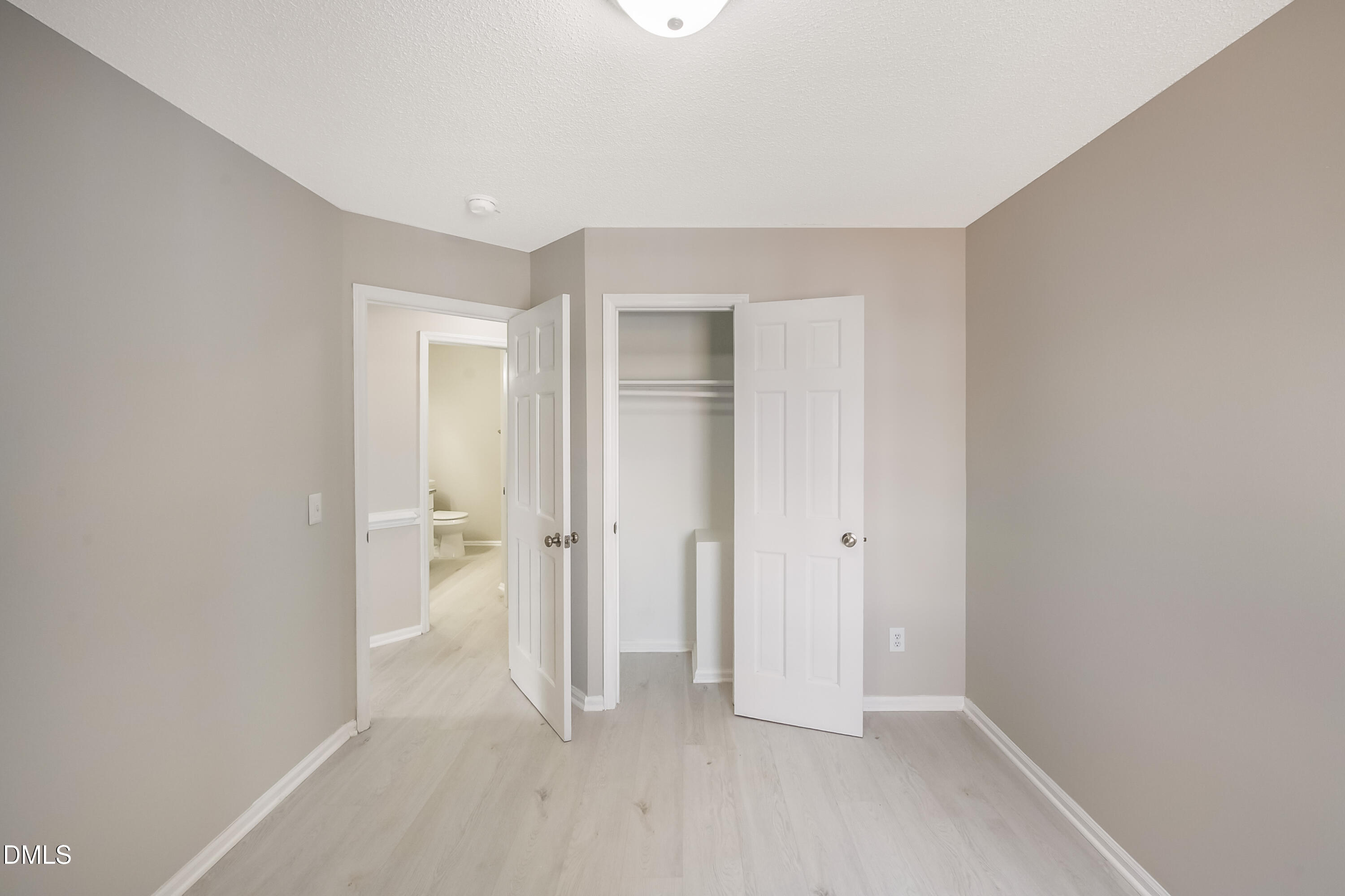 91 Violet Lane Coats, NC 27521 - Photo 19 of 23 91 Violet Ln_www.scalaphotograph.com-26