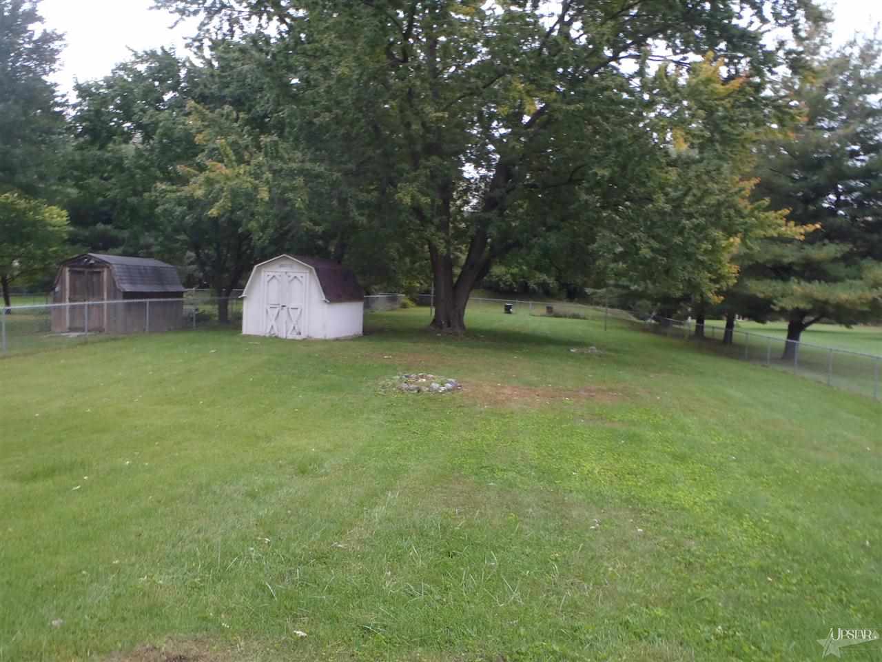 2927 Sand Point Road Fort Wayne, IN 46809 - Photo 2 of 10