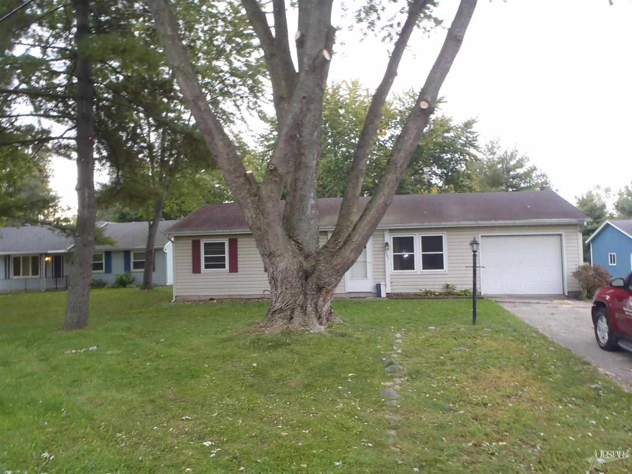 2927 Sand Point Road Fort Wayne, IN 46809 - Photo 3 of 10