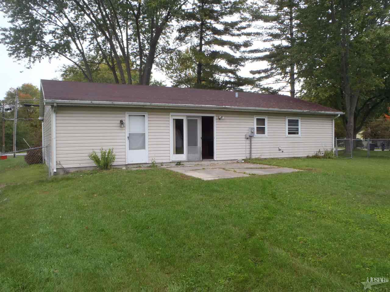 2927 Sand Point Road Fort Wayne, IN 46809 - Photo 4 of 10