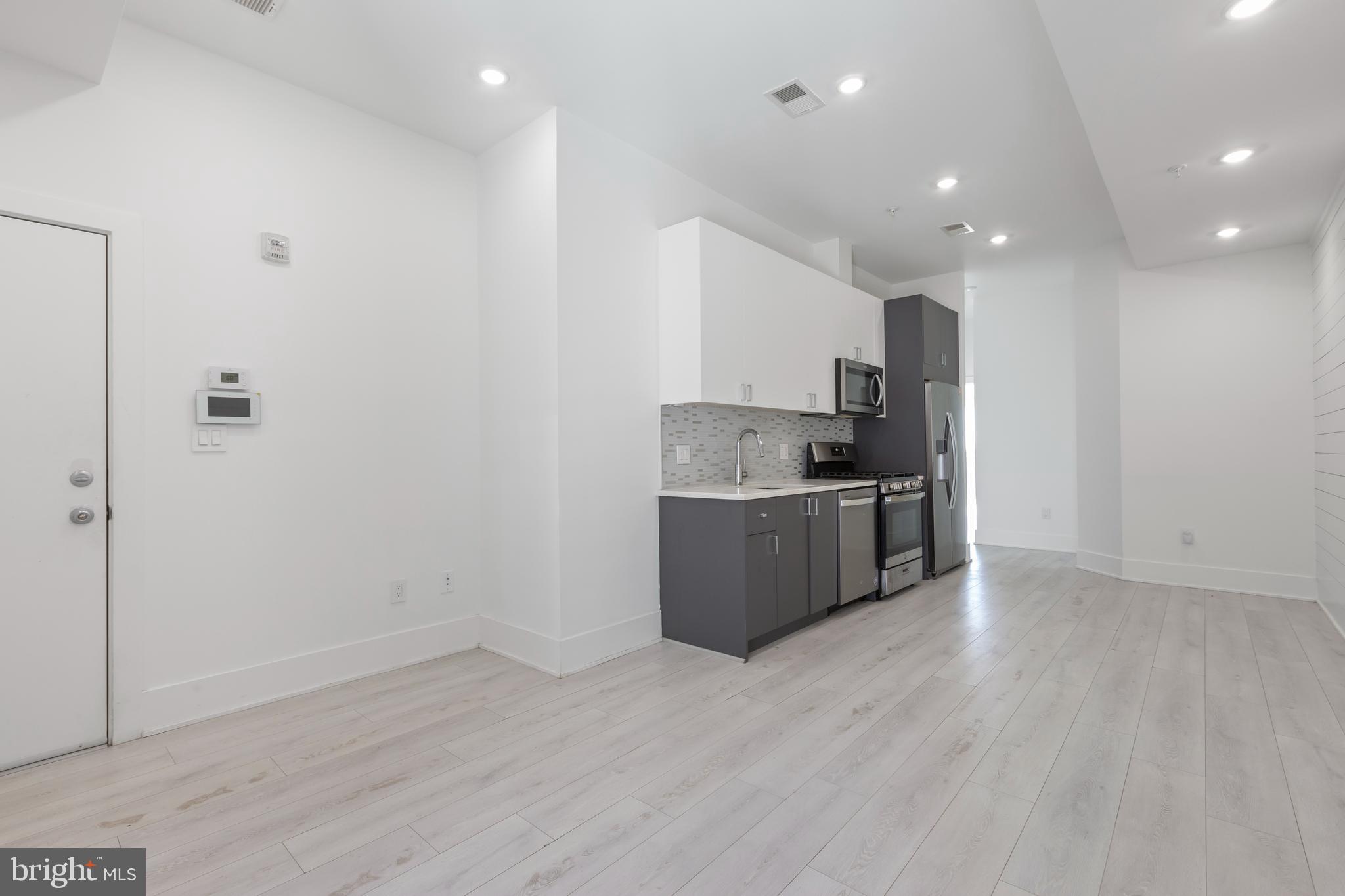 1202 Longfellow Street Northwest, Unit 3 Washington, DC 20011 - Photo 4 of 21