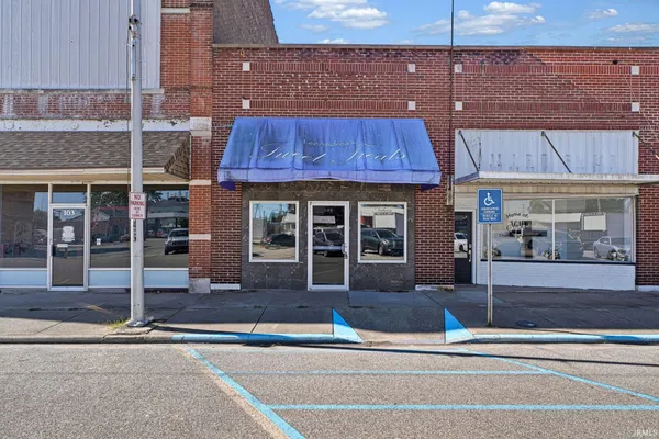 $150,000 | 105 South McCreary Street, Fort Branch, IN 47648