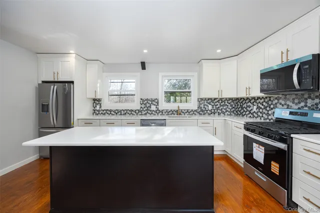 $649,950 | 91 Creamery Drive, New Windsor, NY 12553