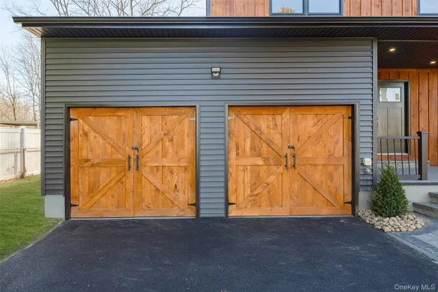 $649,950 | 91 Creamery Drive, New Windsor, NY 12553