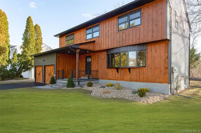 $649,950 | 91 Creamery Drive, New Windsor, NY 12553