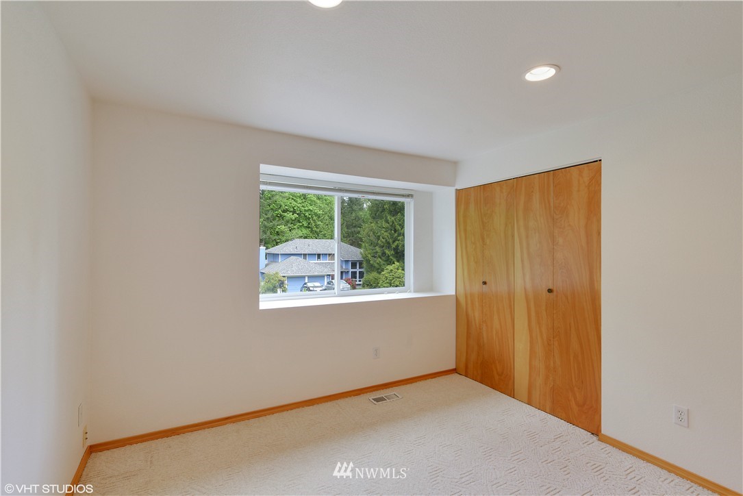 15737 Southeast 166th Place Renton, WA 98058 - Photo 8 of 10 Gallery Image 8