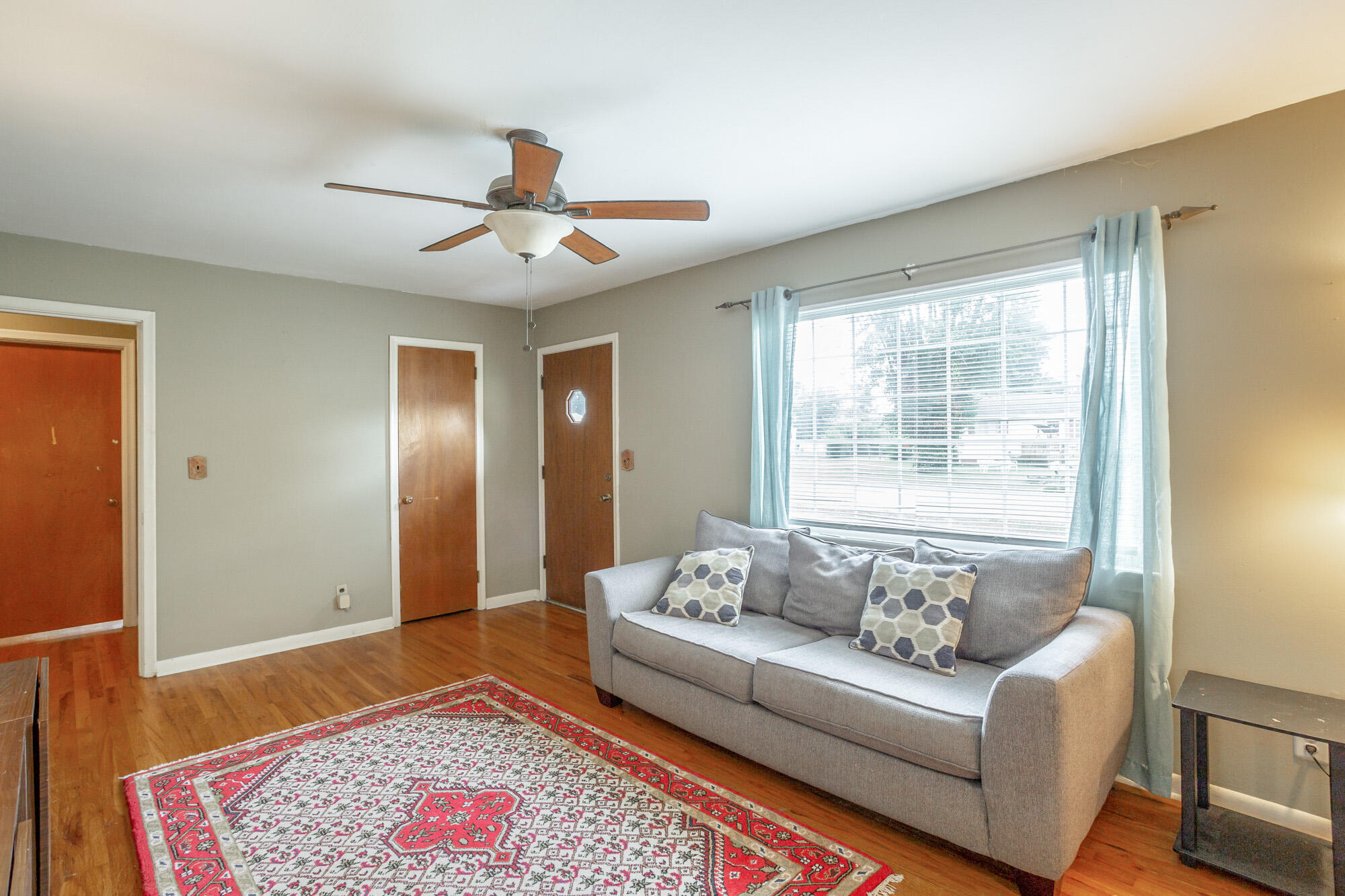 147 Hillsboro Road Rossville, GA 30741 - Photo 4 of 28 Living room