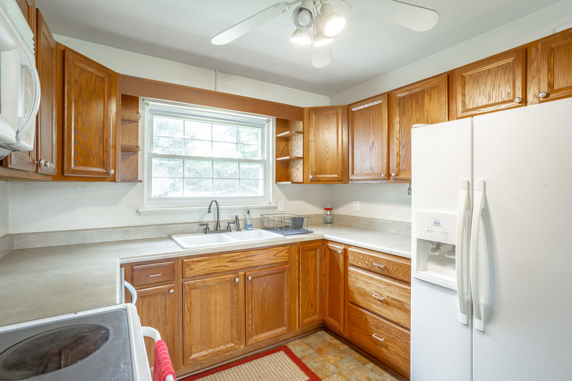 147 Hillsboro Road Rossville, GA 30741 - Photo 7 of 28 Kitchen