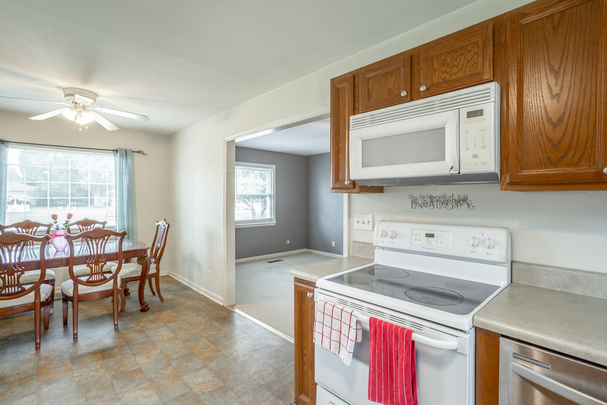 147 Hillsboro Road Rossville, GA 30741 - Photo 10 of 28 Kitchen