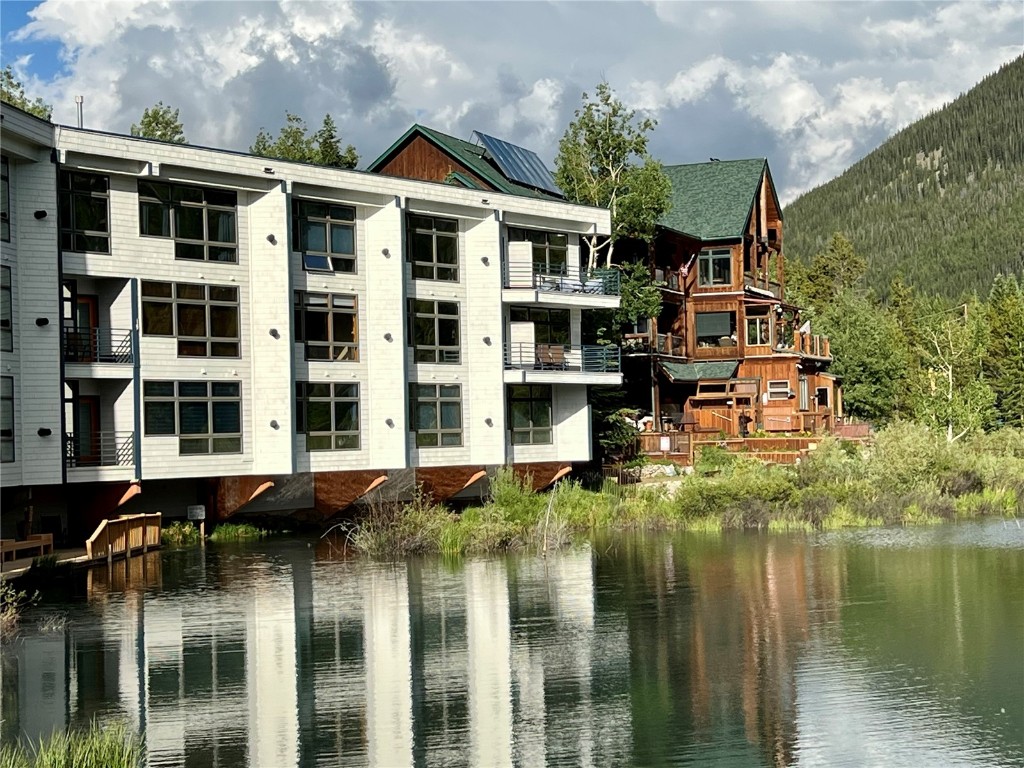 24 River Run Road, Unit 2911 Keystone, CO 80435 - Photo 22 of 24 a front view of a building with lake view and lake view
