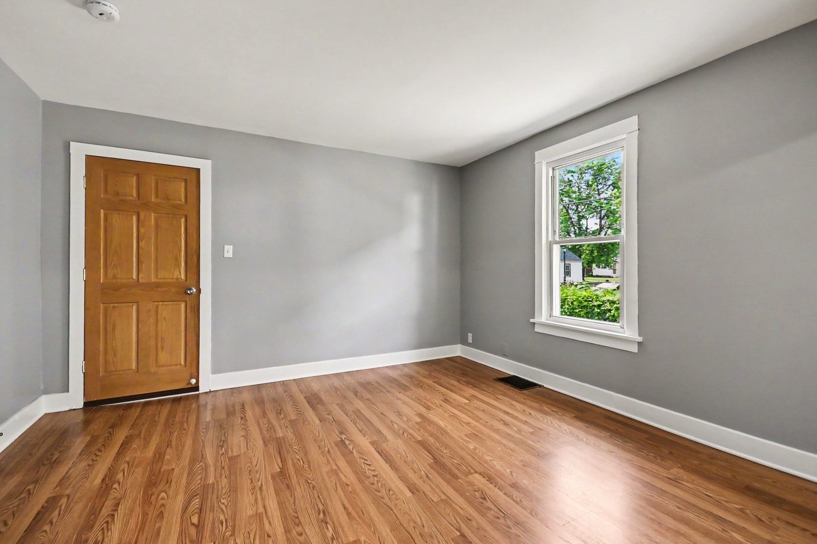 312 North Locust Street Aurora, IL 60506 - Photo 11 of 25