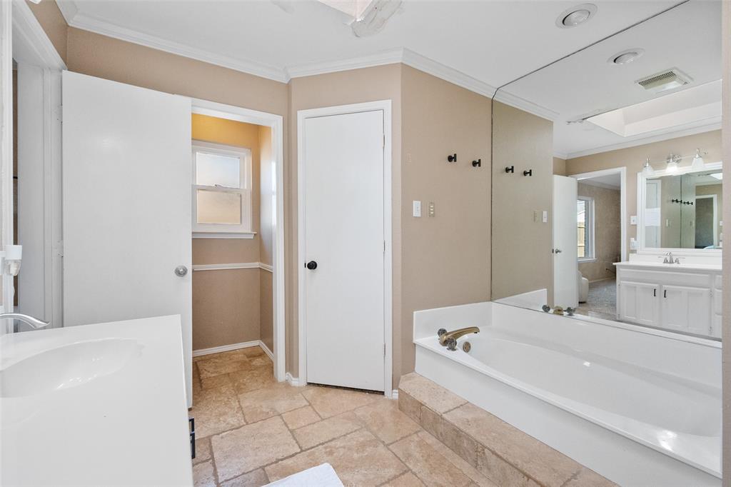 5008 Hawkins Cemetery Road Arlington, TX 76017 - Photo 23 of 35