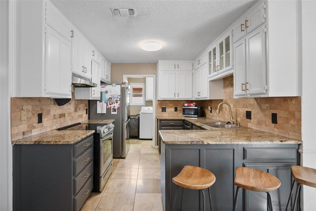 5008 Hawkins Cemetery Road Arlington, TX 76017 - Photo 4 of 35