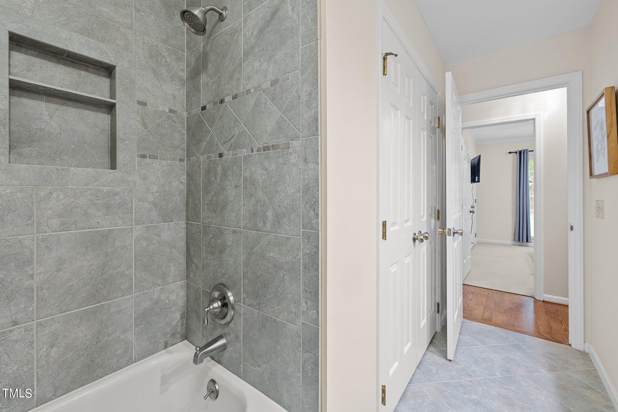 7908 Netherlands Drive Raleigh, NC 27606 - Photo 20 of 60 Full Bathroom 1