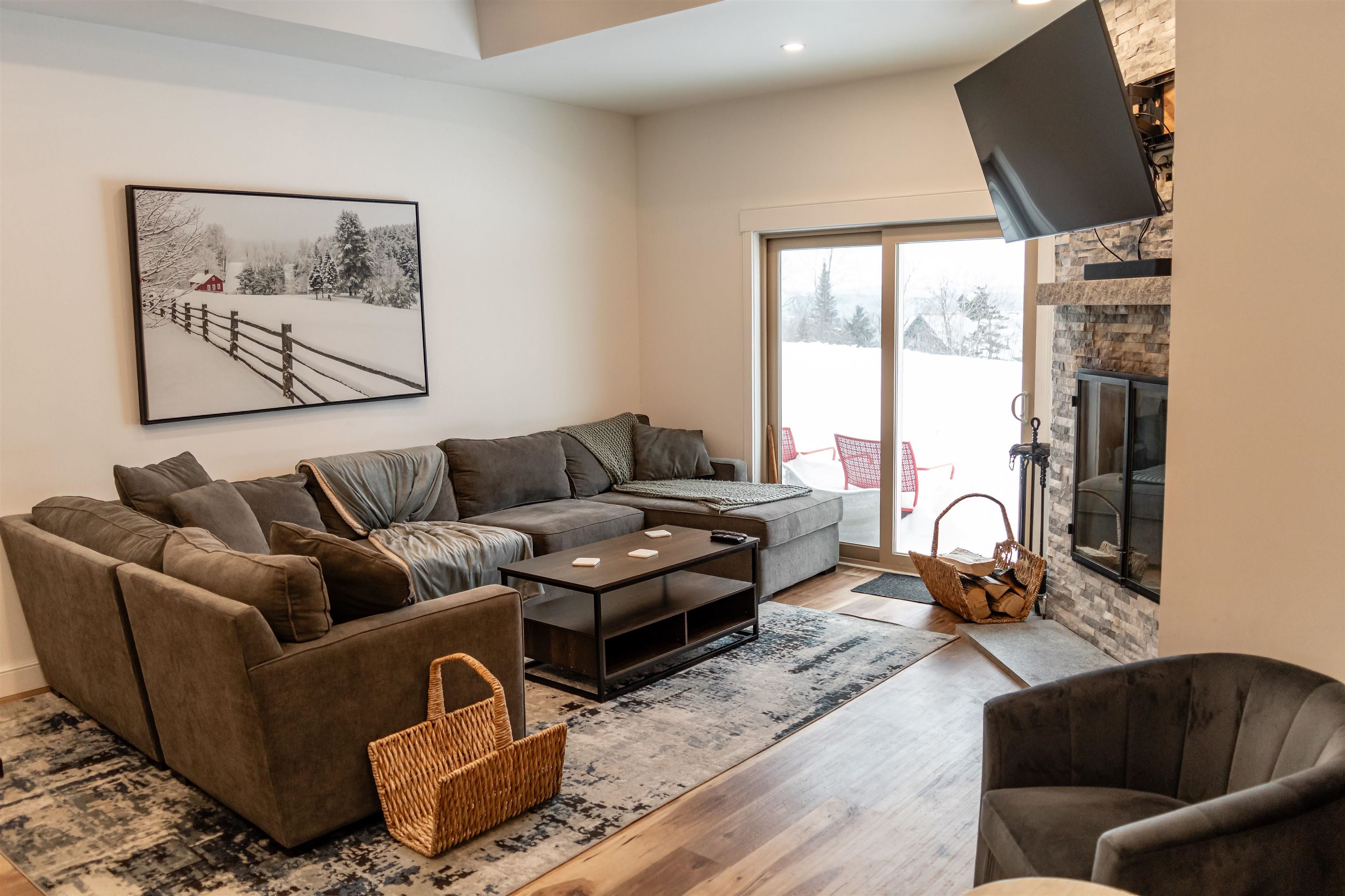 69 Day Break Drive, Unit H102 Ludlow, VT 05149 - Photo 4 of 39