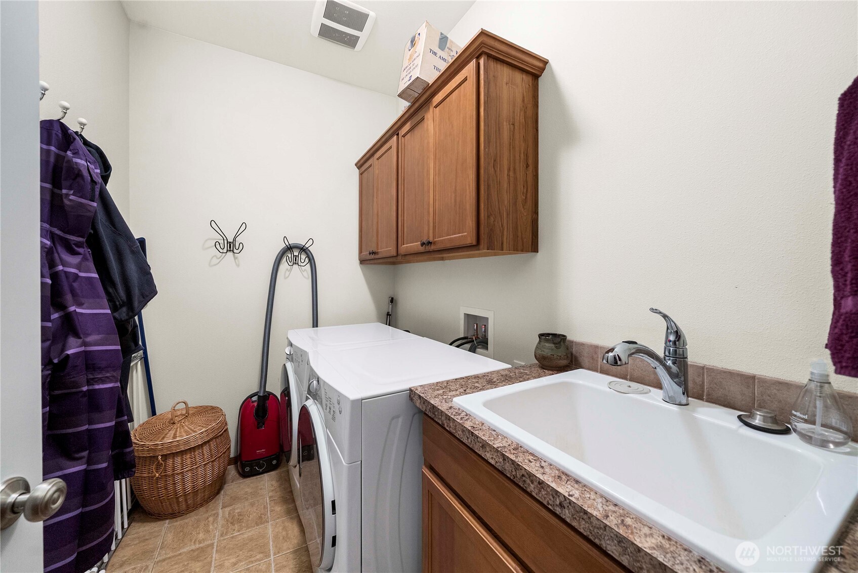 5129 66th Avenue Southeast Lacey, WA 98513 - Photo 22 of 32