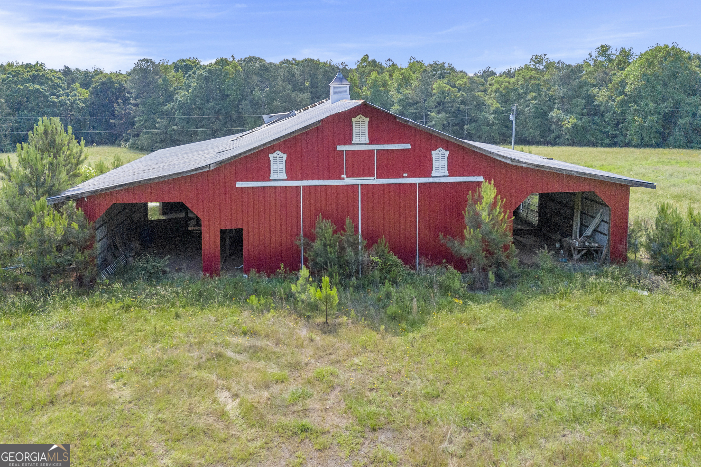 366 Lexington-Carlton Road Lexington, GA 30648 - Photo 6 of 20 a view of a small yard in front of a house with a yard