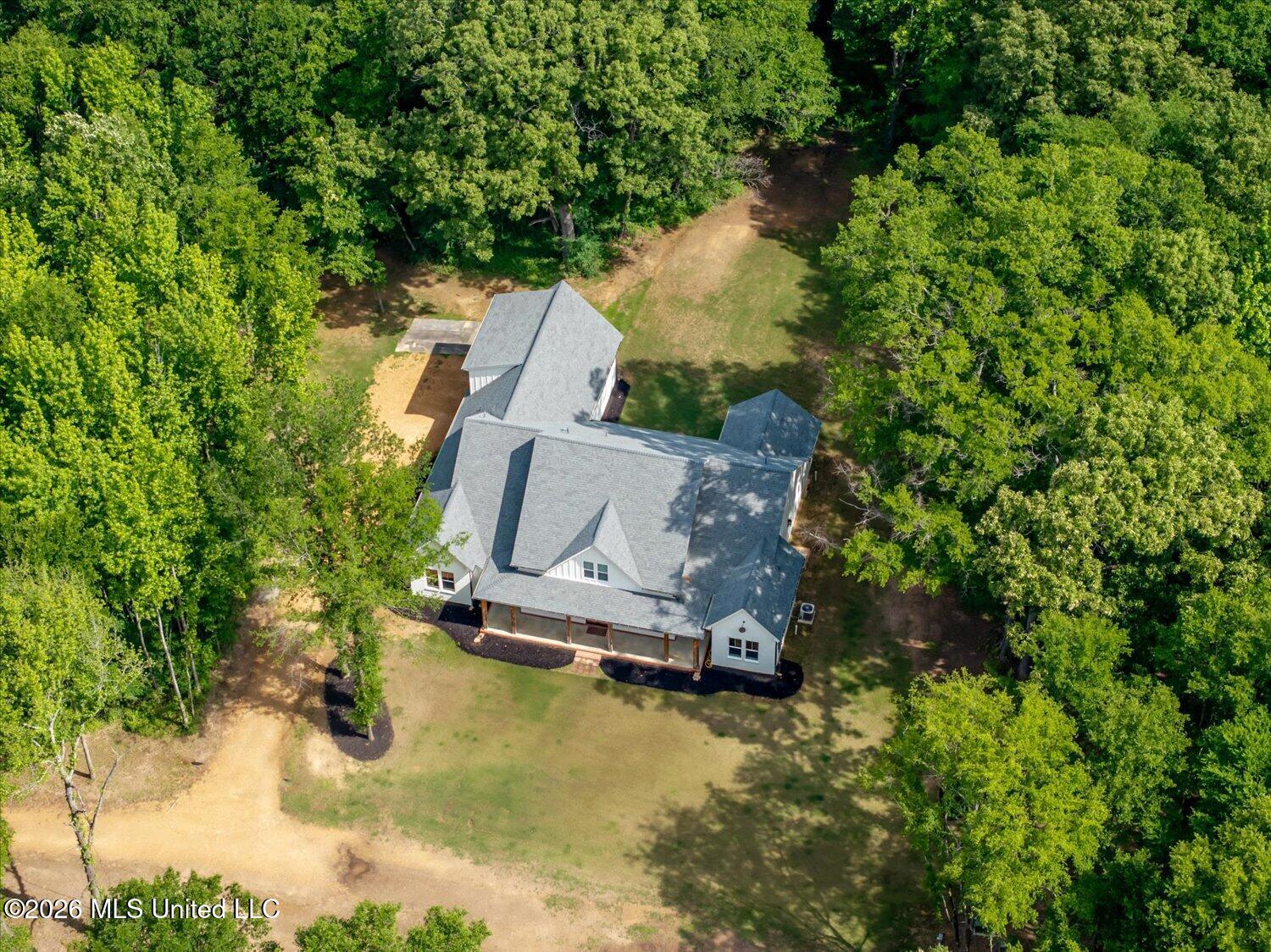 175 Fulmer Road, Unit B Como, MS 38619 - Photo 2 of 39 61-A2962458bt-19-47 Fulmer Rd