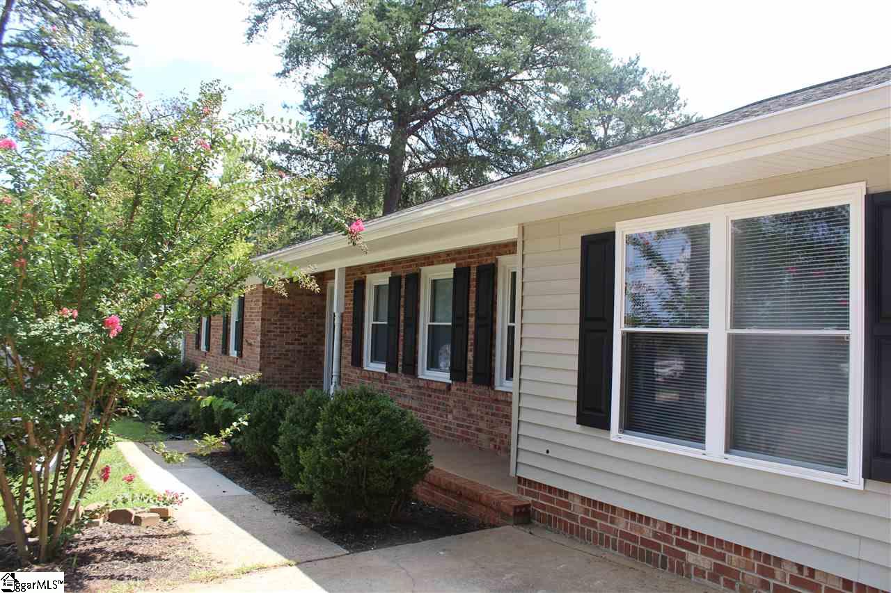 507 Reid School Road Taylors, SC 29687 - Photo 2 of 16 Gallery Image 2