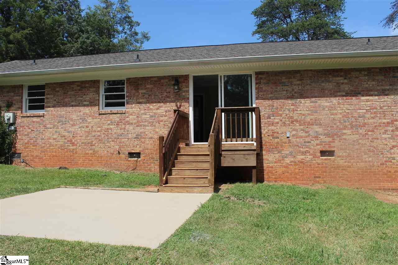 507 Reid School Road Taylors, SC 29687 - Photo 4 of 16 Gallery Image 4