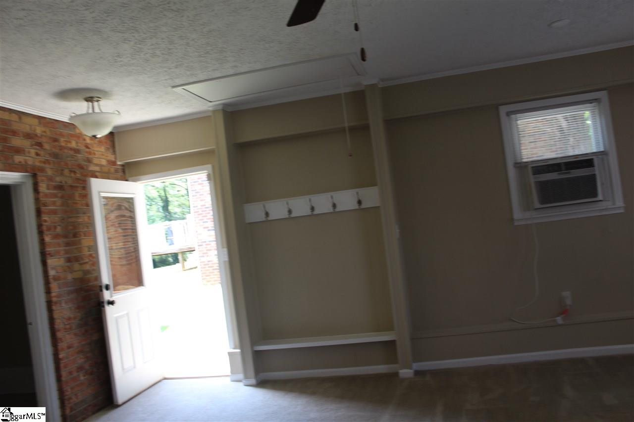 507 Reid School Road Taylors, SC 29687 - Photo 10 of 16 Gallery Image 10
