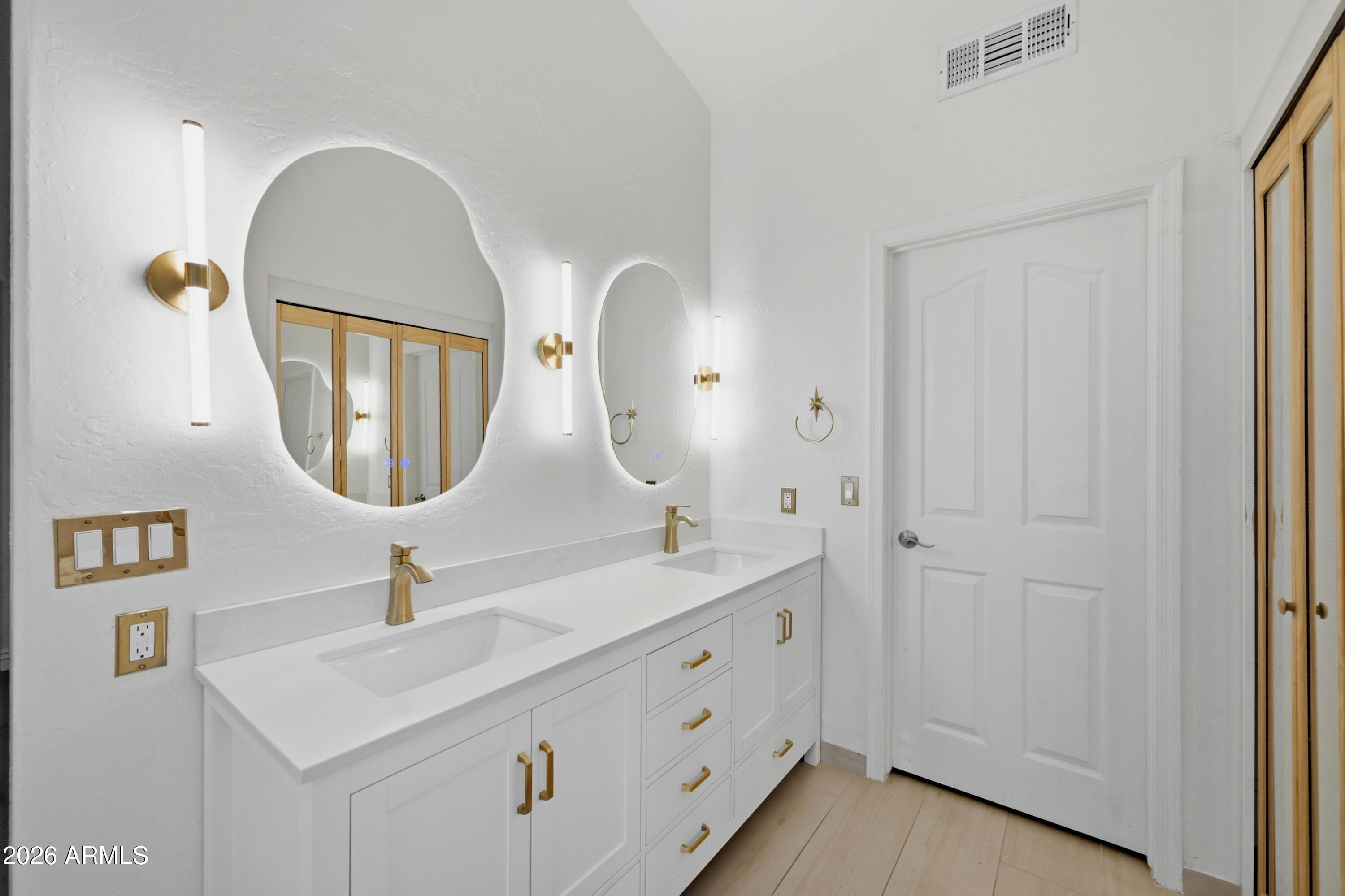4605 East Jaeger Road Phoenix, AZ 85050 - Photo 21 of 35 32_jaeger_028