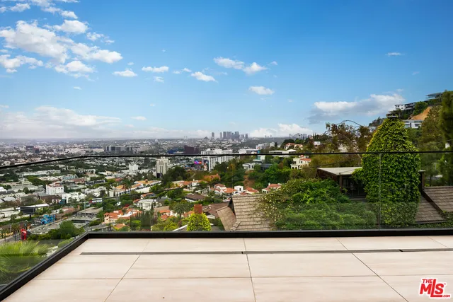 $15,000 | 1545 Marlay Drive, Los Angeles, CA 90069