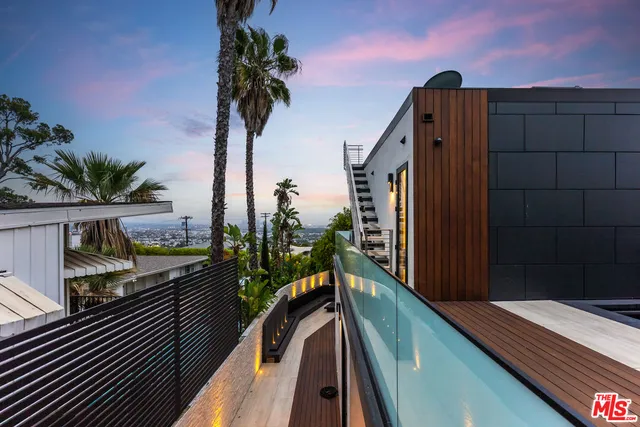 $15,000 | 1545 Marlay Drive, Los Angeles, CA 90069