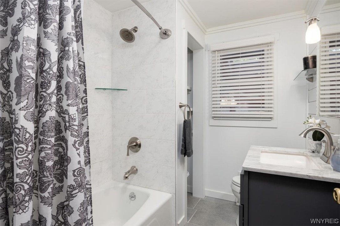 234 Ayer Road Amherst, NY 14221 - Photo 9 of 25 Updated first floor full bath with open shelving a