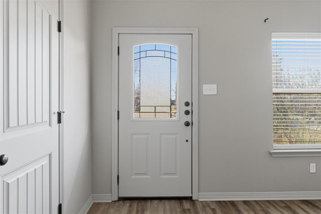 101 Capps Street, Unit D Rio Vista, TX 76093 - Photo 10 of 26