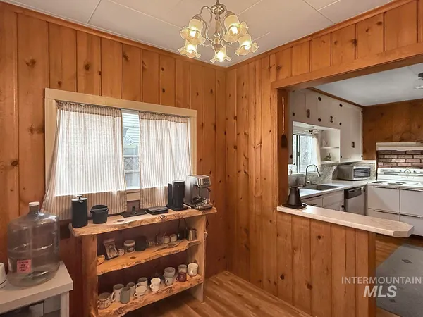 $339,000 | 110 West Market Street, Cascade, ID 83611