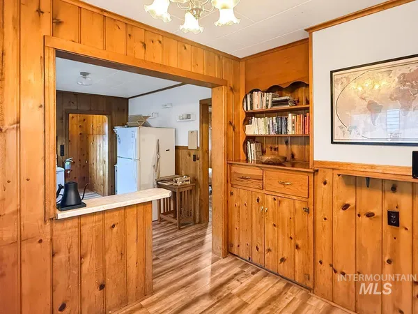 $339,000 | 110 West Market Street, Cascade, ID 83611