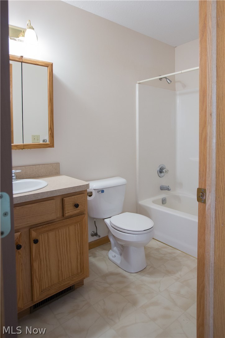 4950 Tippecanoe Road Canfield, OH 44406 - Photo 19 of 32 Gallery Image 19