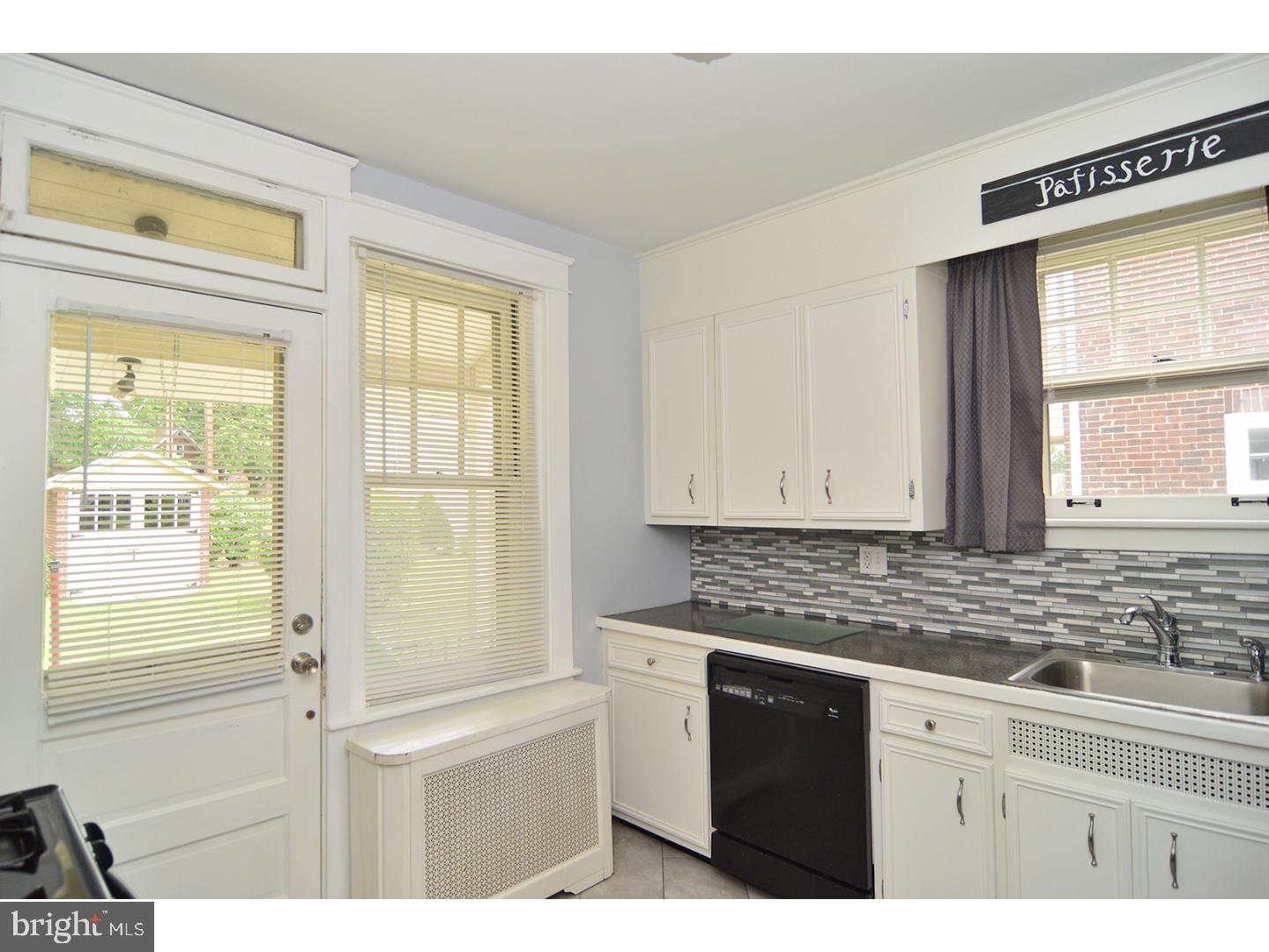 1436 Kenhorst Boulevard Reading, PA 19607 - Photo 10 of 25 Gallery Image 10