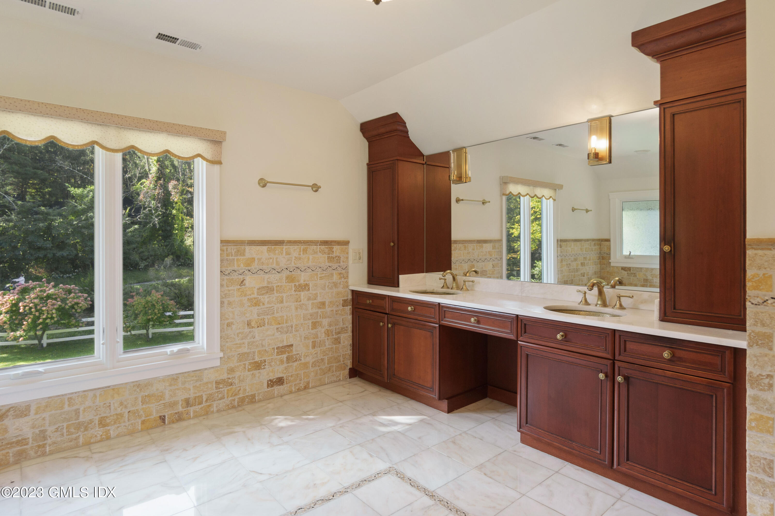 388 Taconic Road Greenwich, CT 06831 - Photo 17 of 31 26