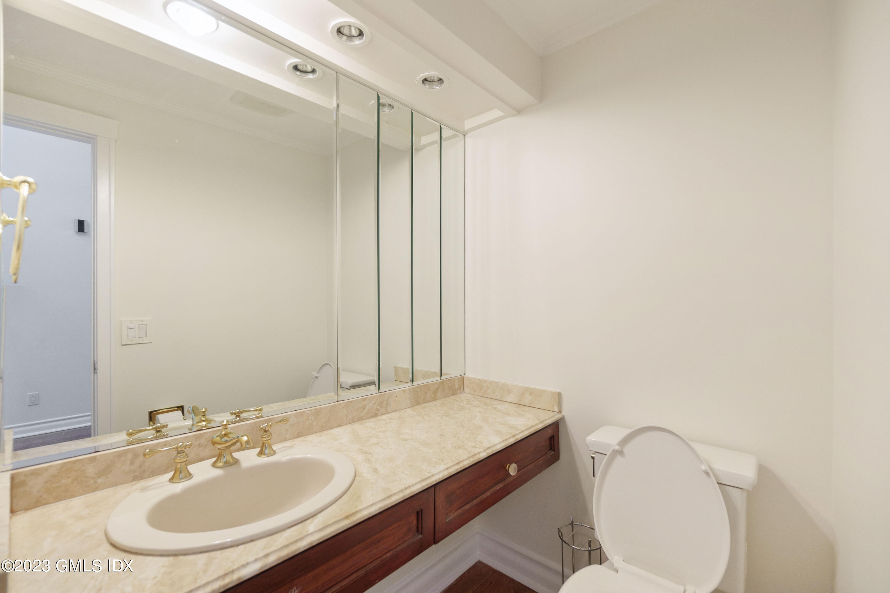 388 Taconic Road Greenwich, CT 06831 - Photo 8 of 31 10