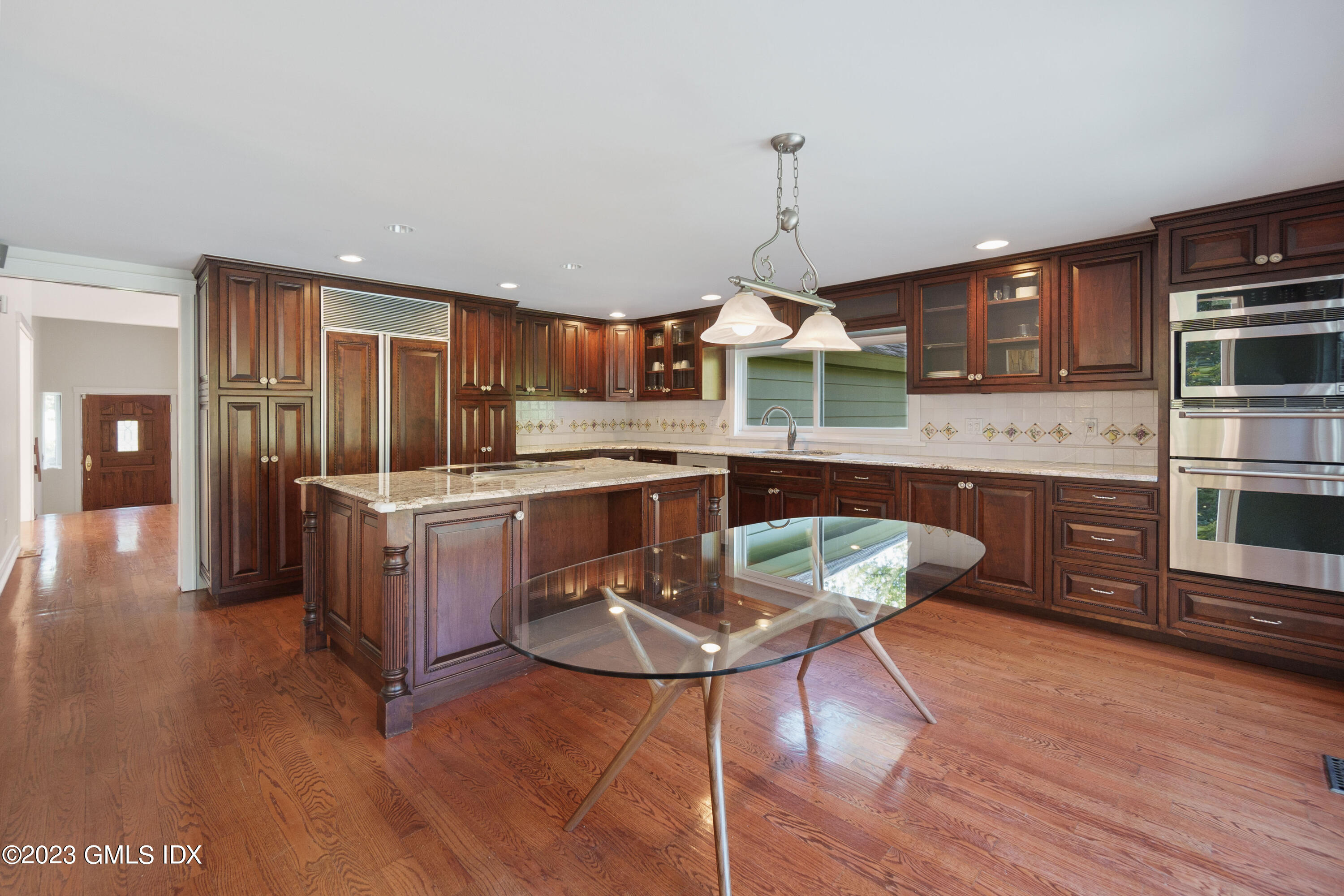 388 Taconic Road Greenwich, CT 06831 - Photo 9 of 31 11