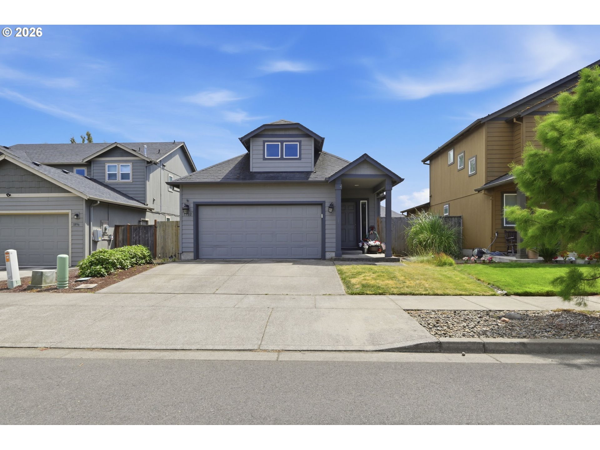 1902 Adelman Loop Eugene, OR 97402 - Photo 2 of 31