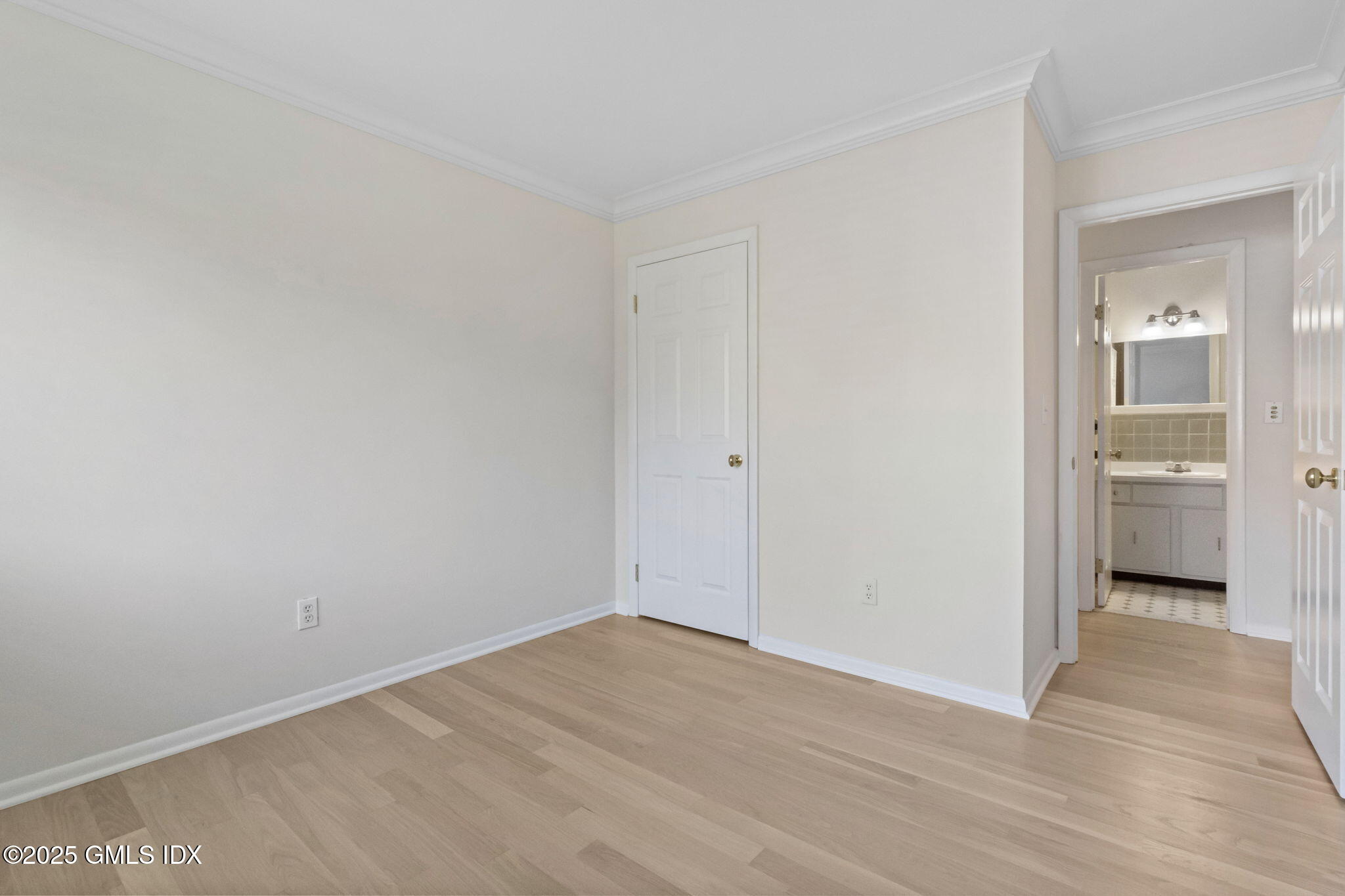 83 Silo Circle Riverside, CT 06878 - Photo 23 of 30 a view of an empty room