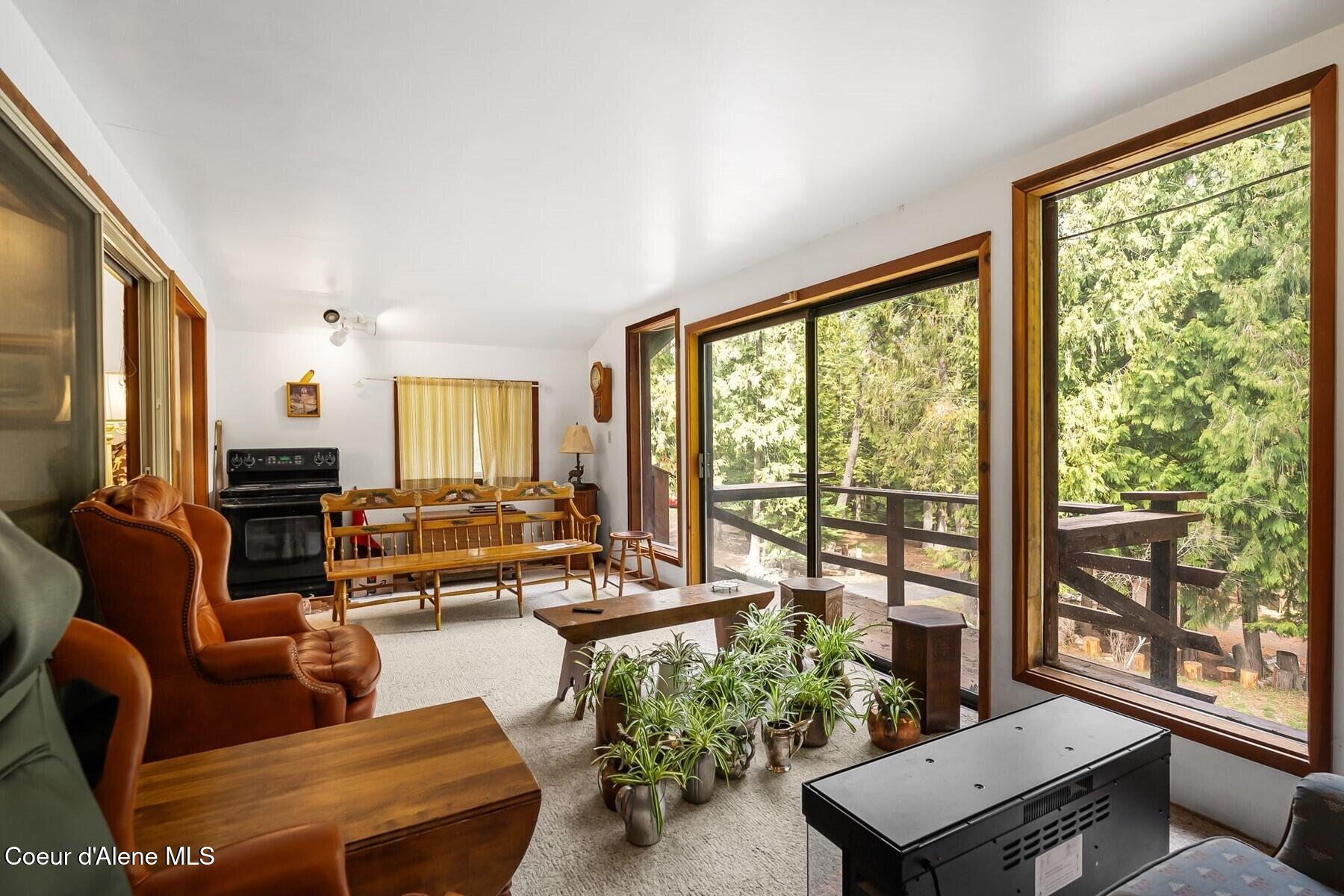 177 Hawkins Spur Road Sagle, ID 83860 - Photo 11 of 70 Bonus Sun Room wBalcony