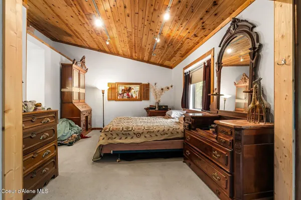 $1,750,000 | 177 Hawkins Spur Road, Sagle, ID 83860